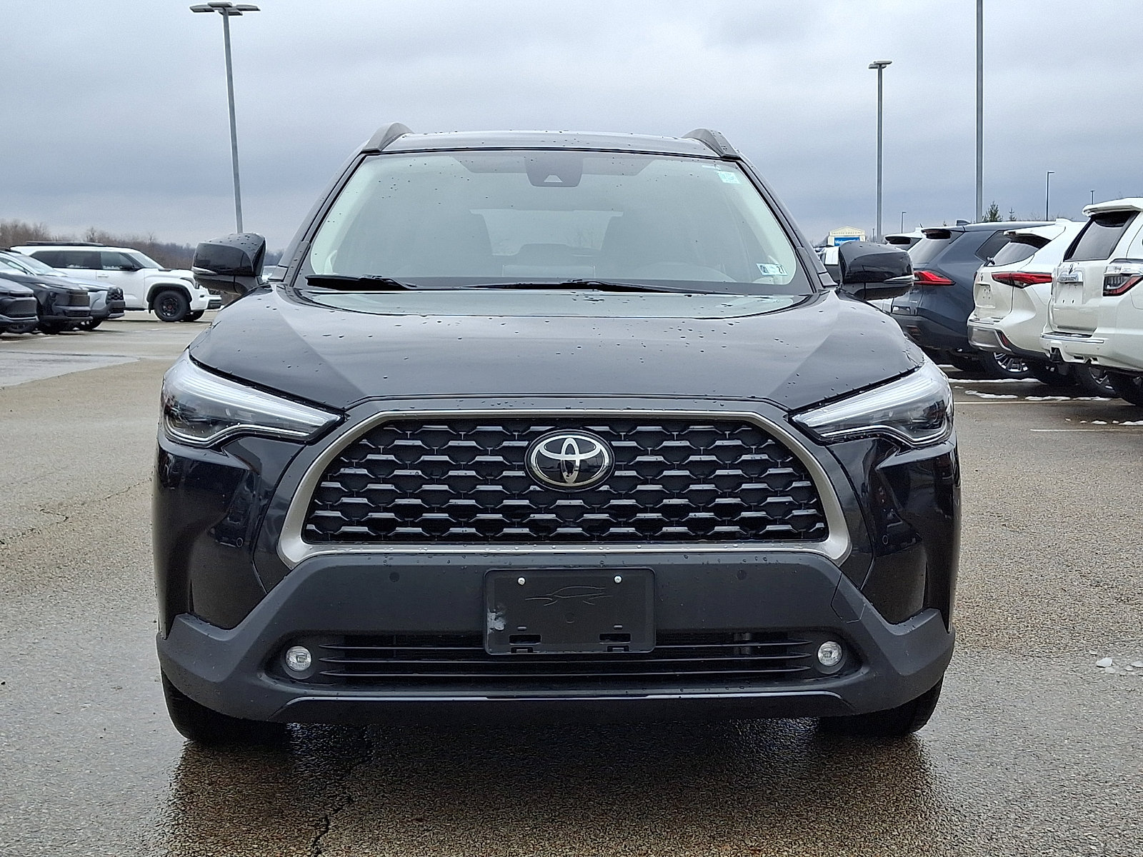 Certified 2022 Toyota Corolla Cross XLE w/ Convenience Package image 2