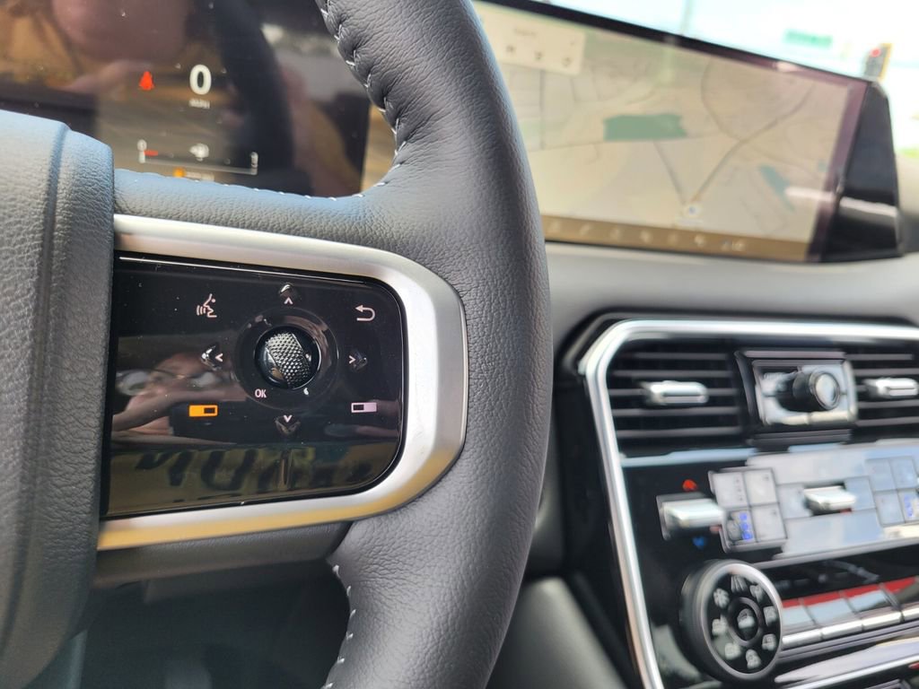 New 2025 Nissan Armada Platinum w/ Convenience Package image 21