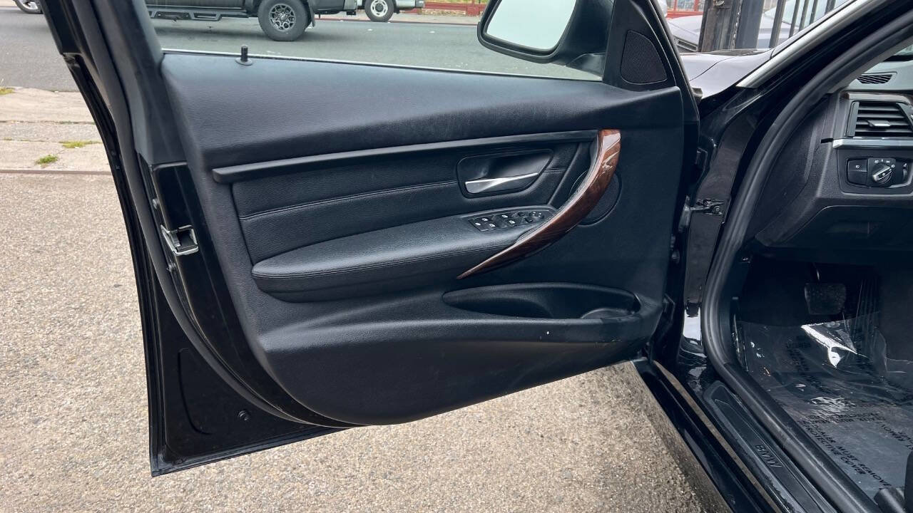 Used 2015 BMW 328i xDrive Wagon image 25