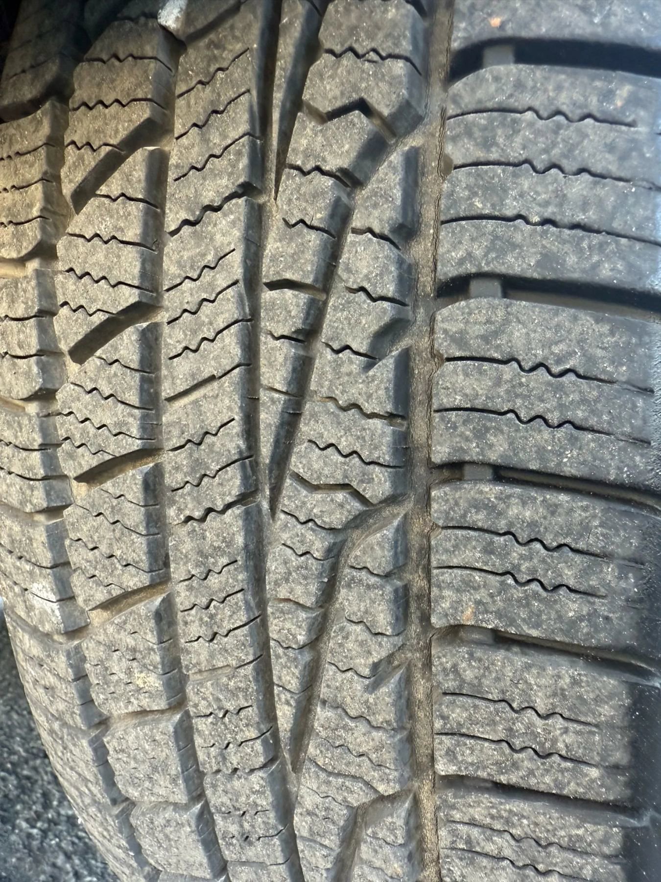 Used 2010 Kia Sedona LX w/ PWR Pkg image 39