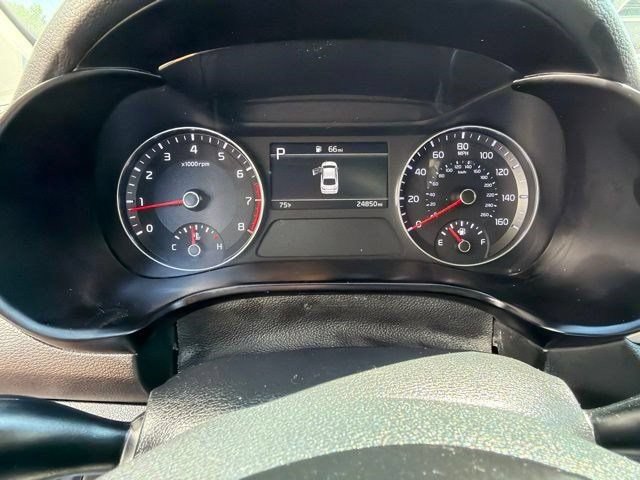 Used 2024 Kia Forte LXS FWD image 14