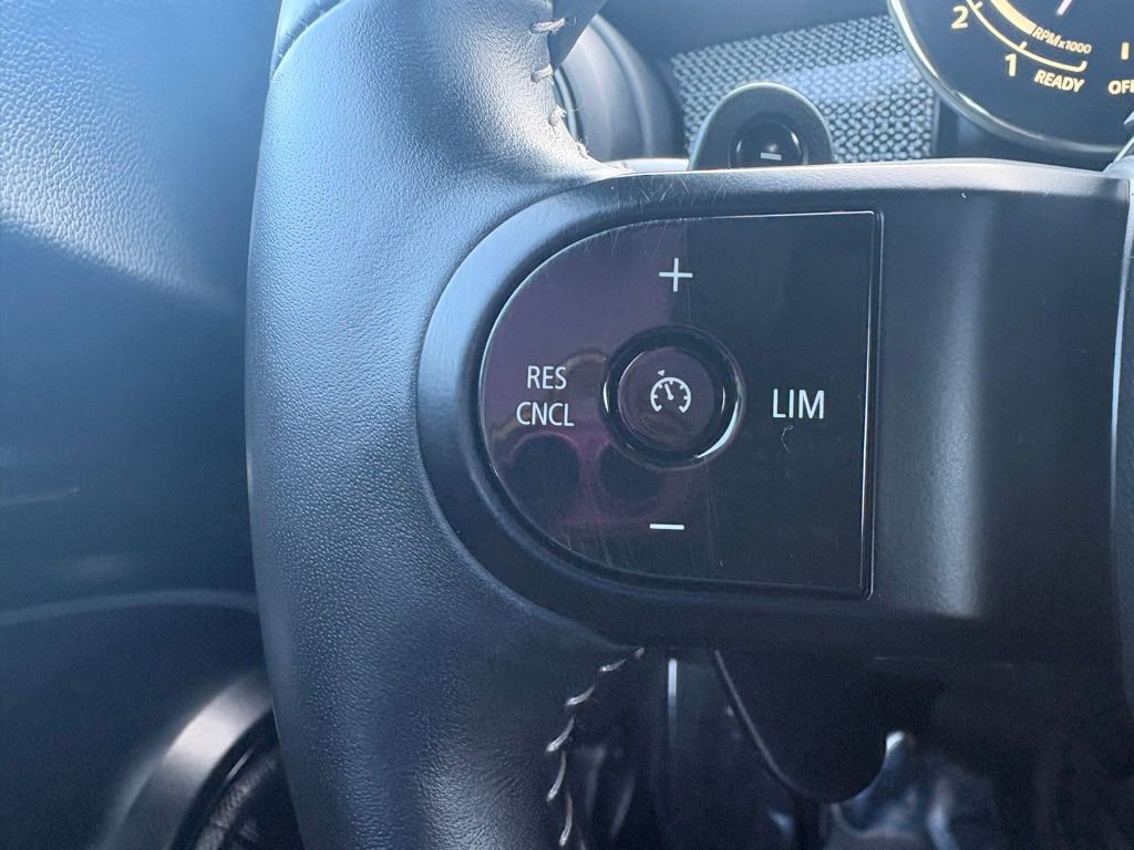 Used 2023 MINI Cooper S image 16