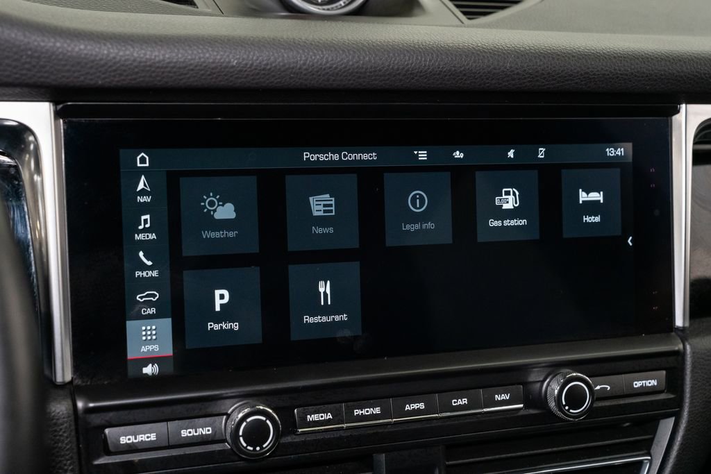 Used 2020 Porsche Macan S image 22