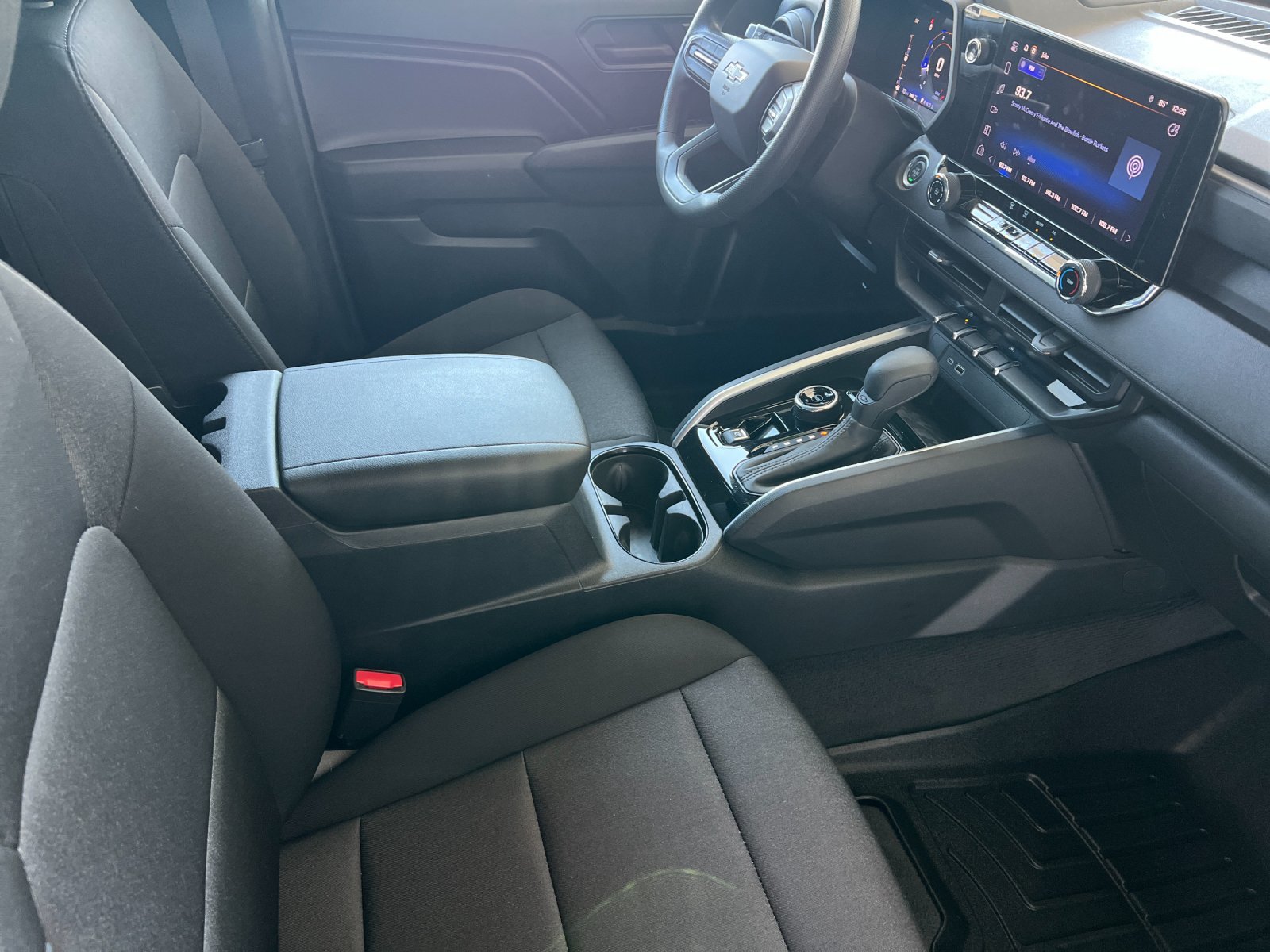Used 2023 Chevrolet Colorado Trail Boss w/ Advanced Trailering Package AWD/4WD image 15