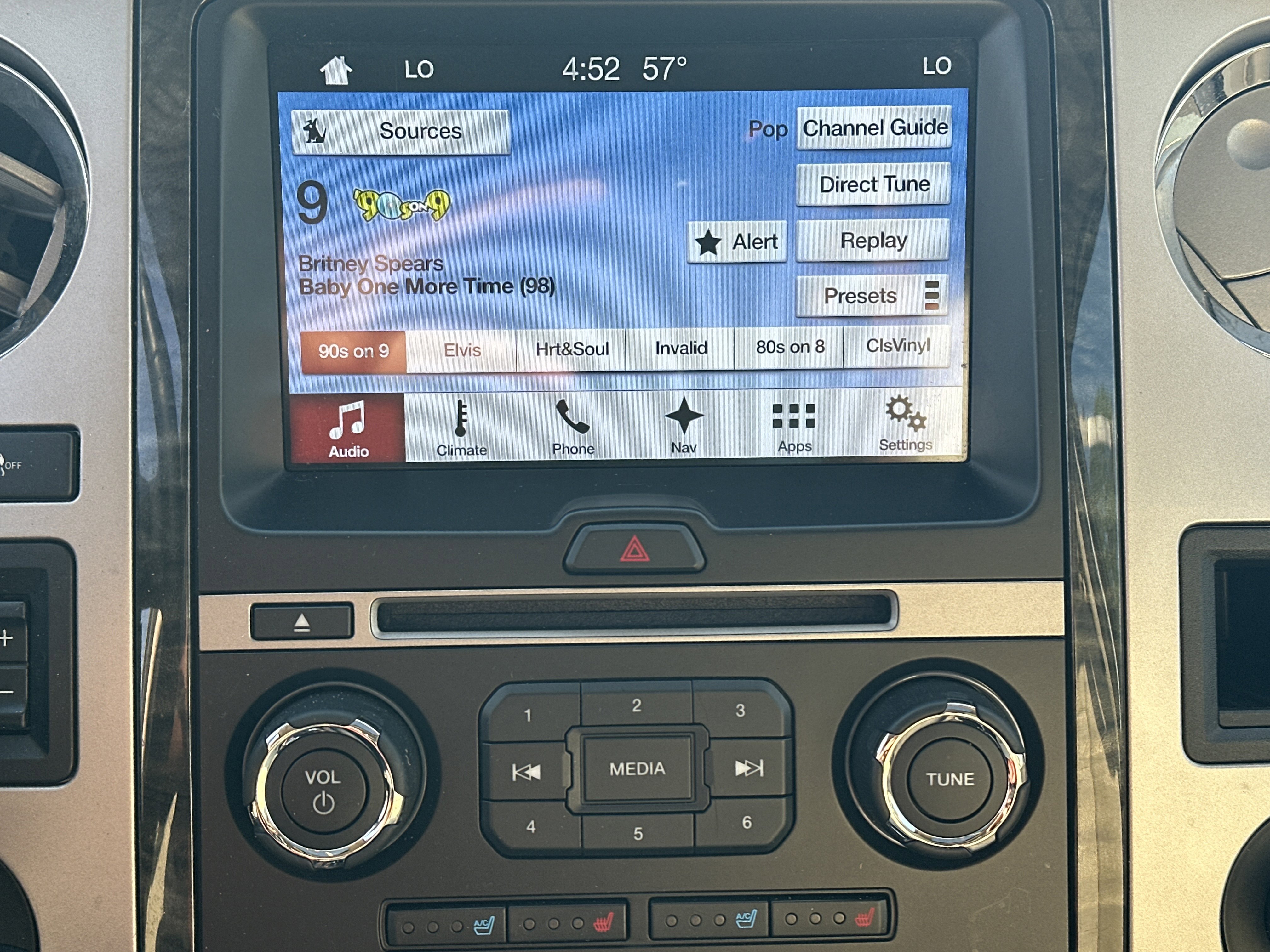 Used 2017 Ford Expedition Limited w/ Equipment Group 301A RWD image 30
