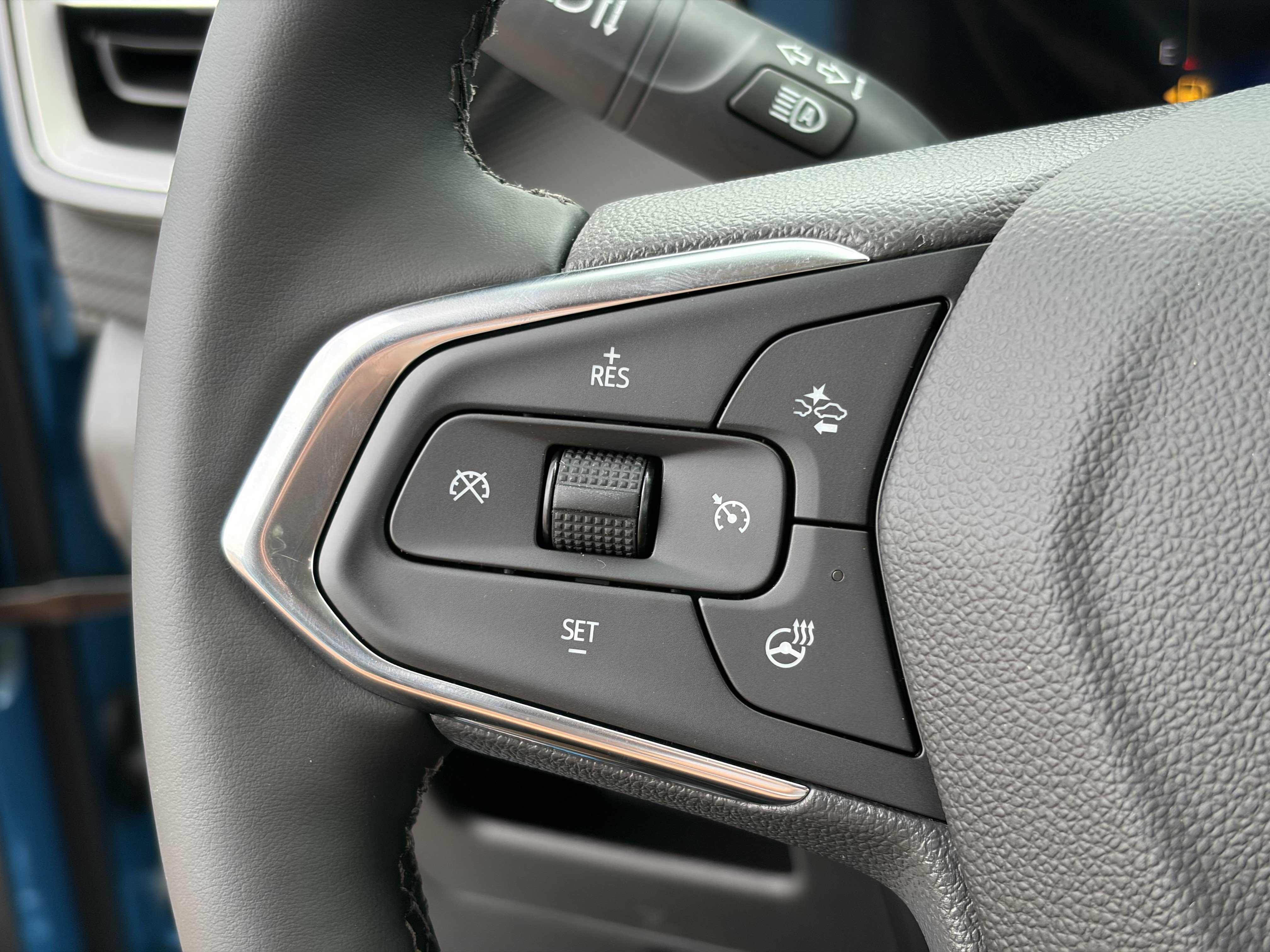 New 2026 Chevrolet TrailBlazer LT w/ LT Cold Weather Package FWD image 26