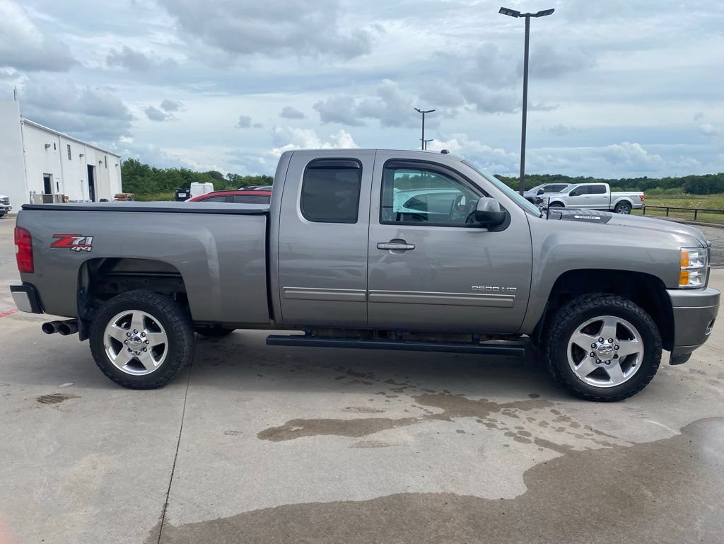 Used 2013 Chevrolet Silverado 2500 LT w/ Z71 Appearance Package AWD/4WD image 6