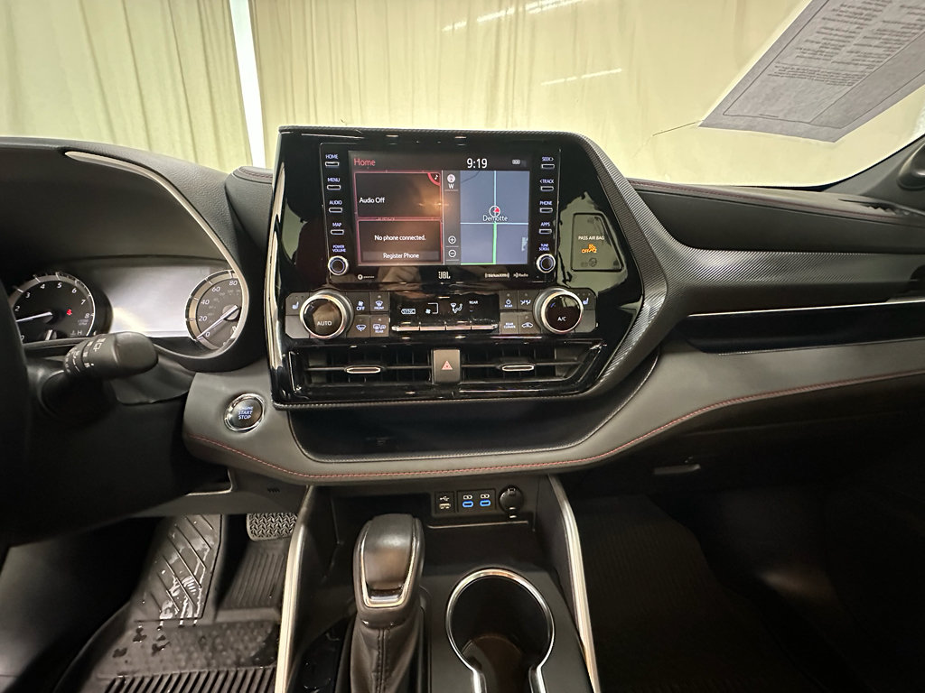 Used 2022 Toyota Highlander XSE AWD/4WD image 28