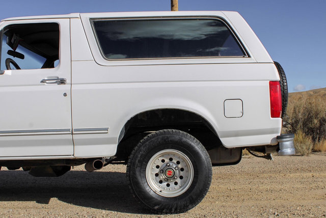 Used 1993 Ford Bronco XLT image 5