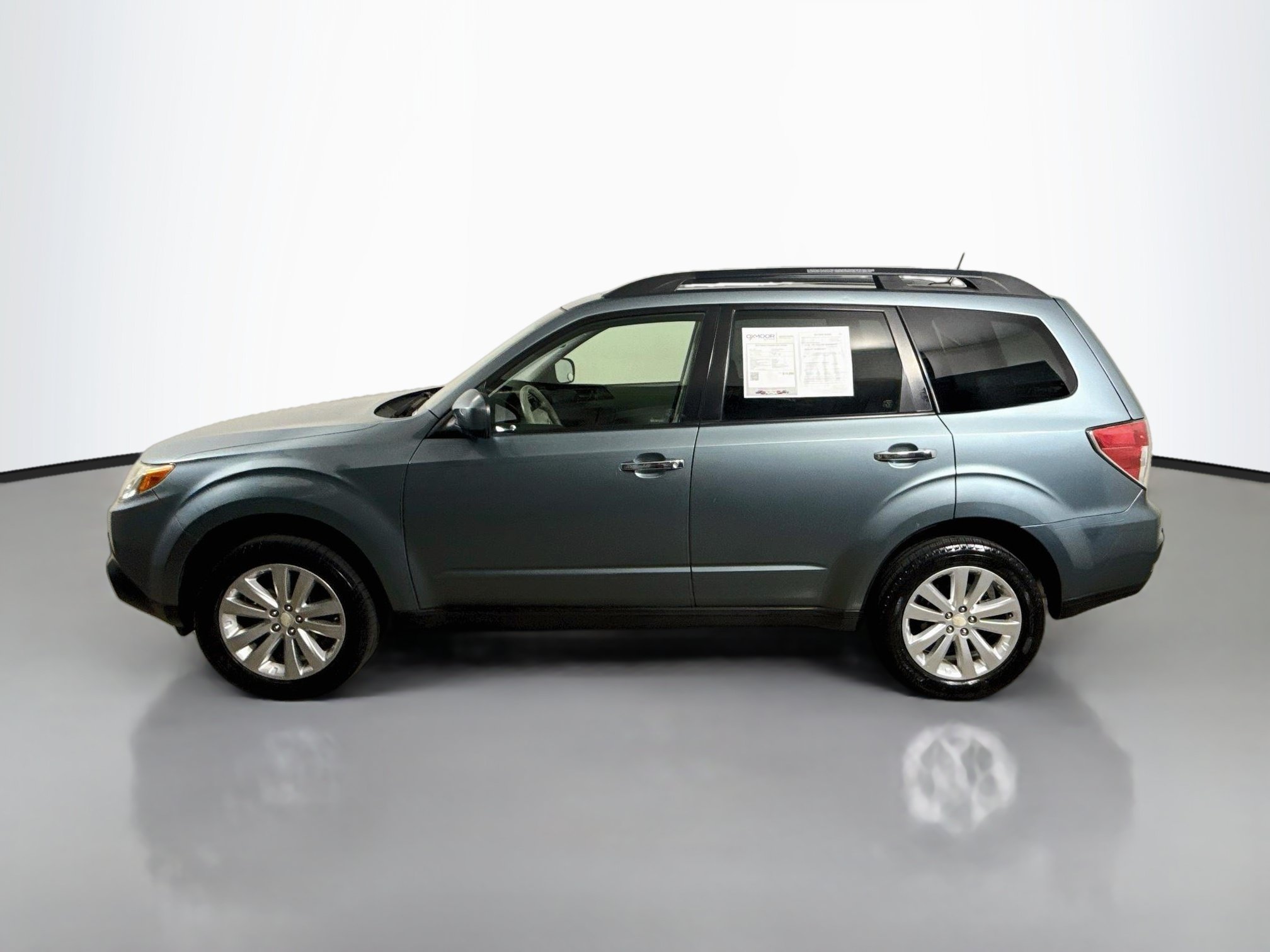 Used 2012 Subaru Forester 2.5X Limited AWD/4WD image 4