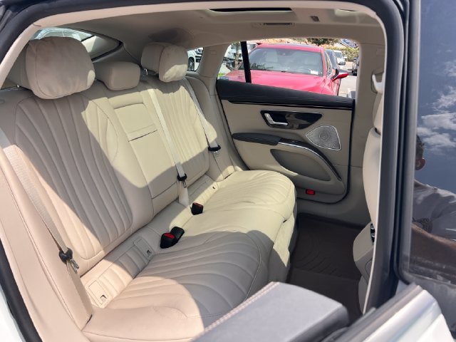 Used 2022 Mercedes-Benz EQS 450+ Sedan image 30