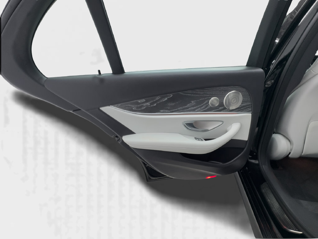 Used 2023 Mercedes-Benz E 350 Sedan image 30