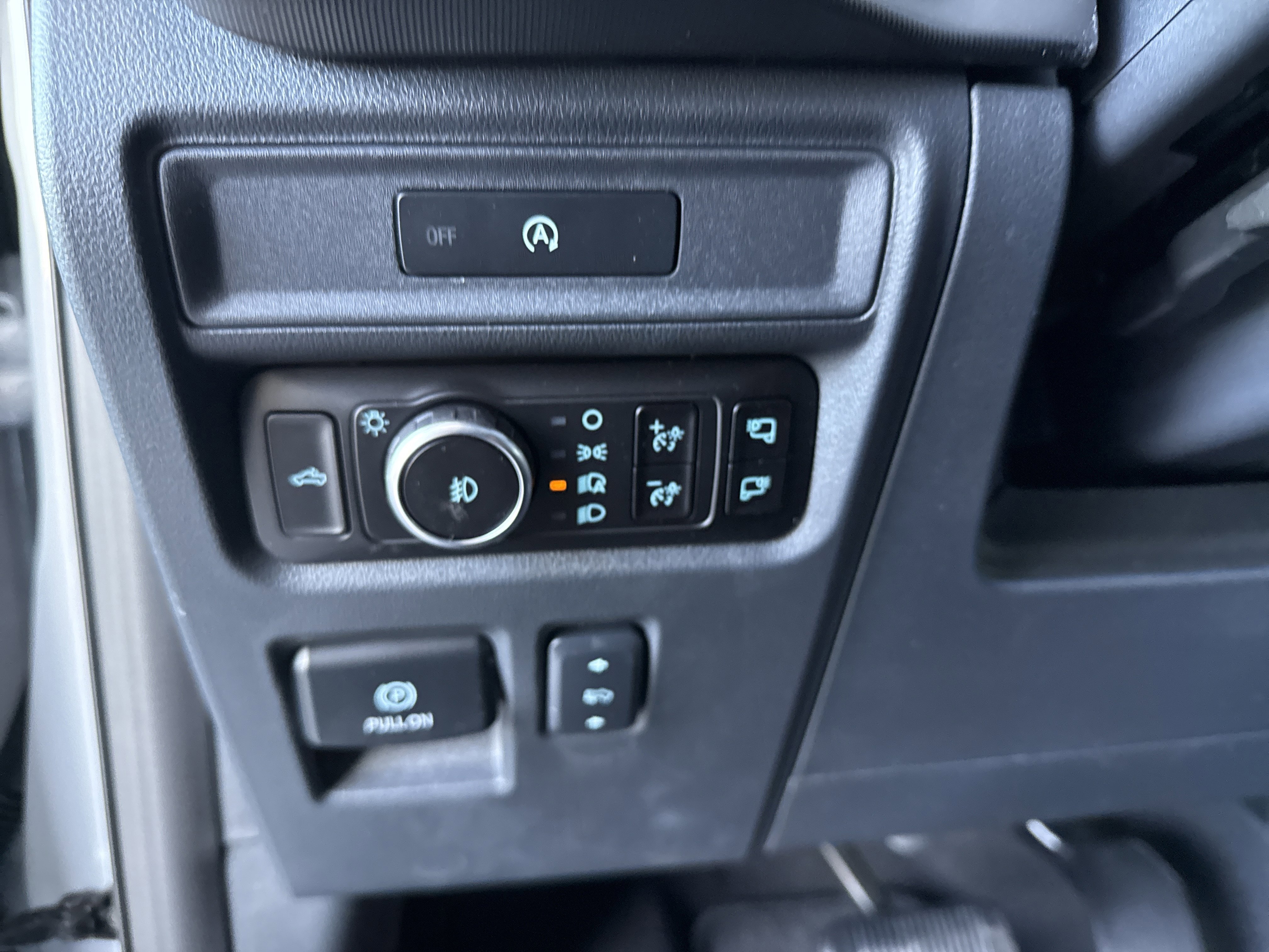 New 2025 Ford F150 Lariat image 26