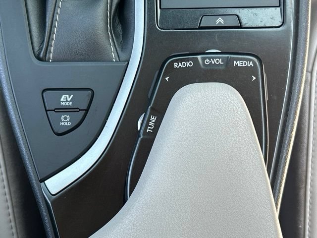 Used 2020 Lexus UX 250h w/ Premium Package AWD/4WD image 53