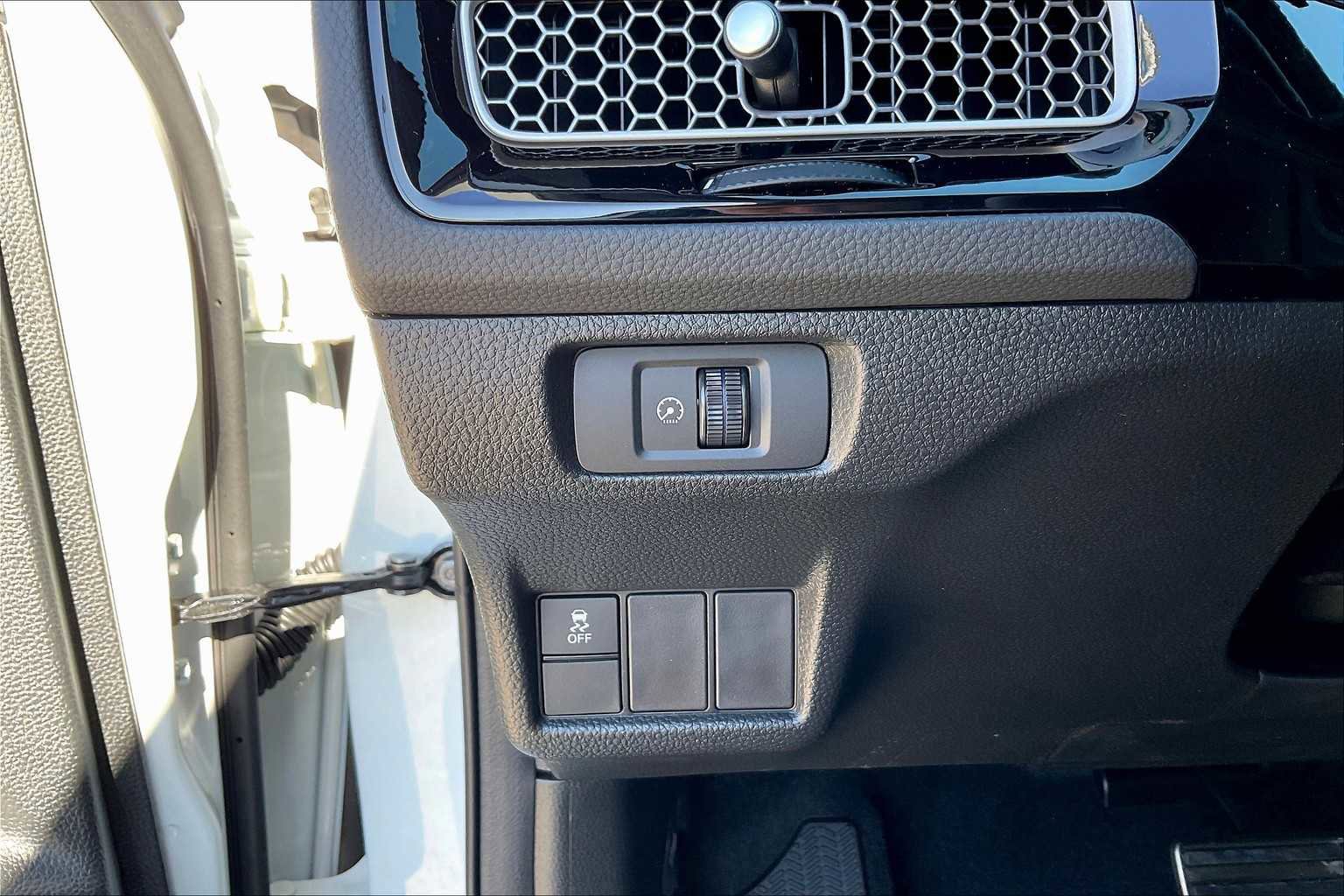 Certified 2025 Honda Civic Sport Touring image 19