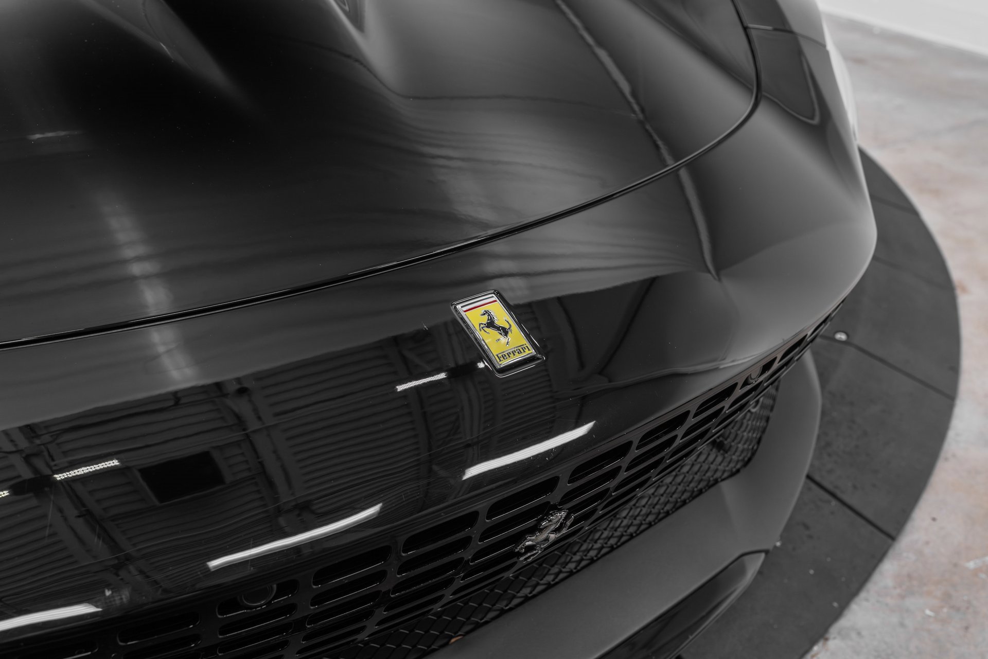 Certified 2024 Ferrari Roma Base image 48