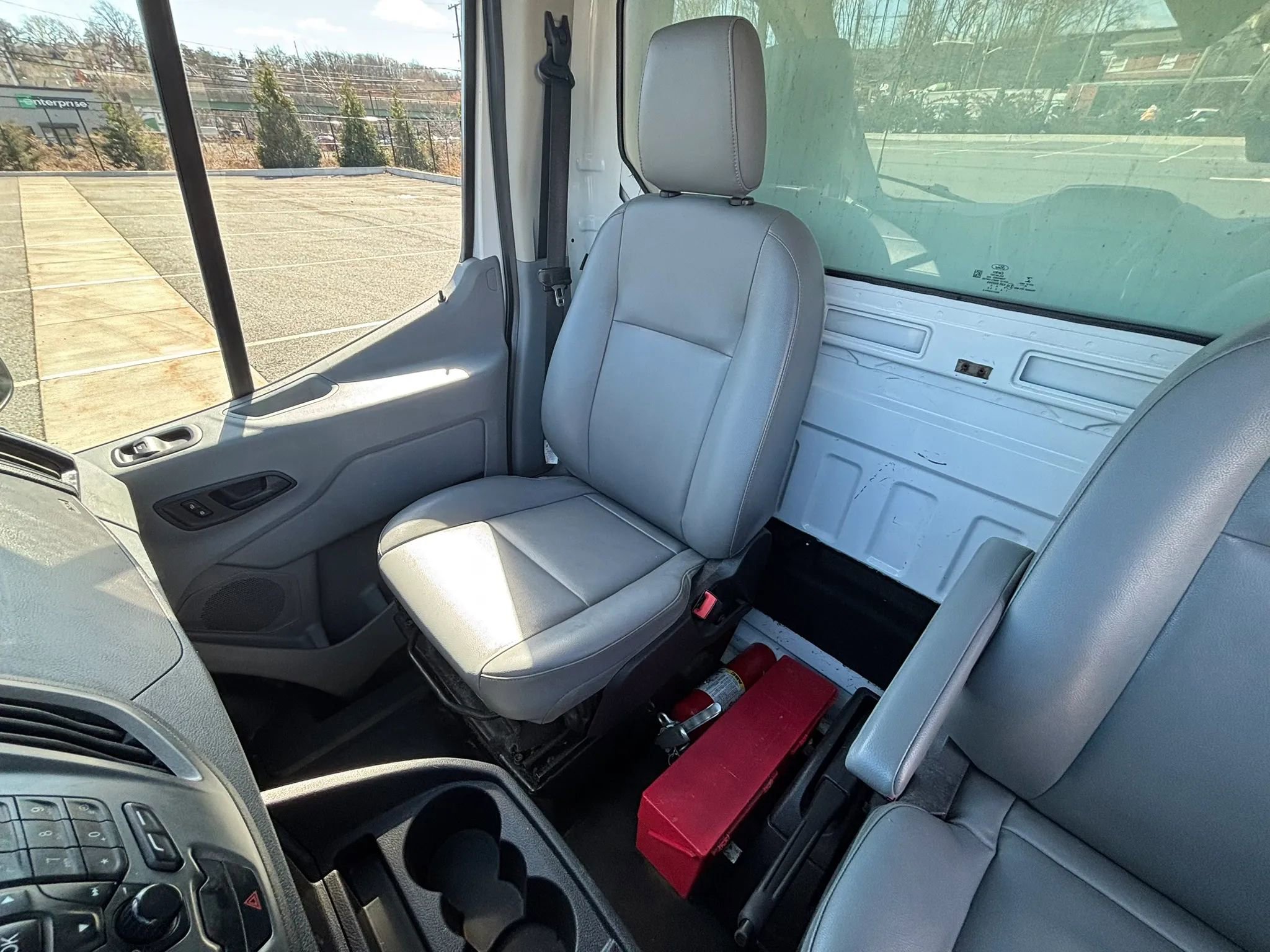 Used 2019 Ford Transit 350 350 HD Cab & Chassis 2D image 17