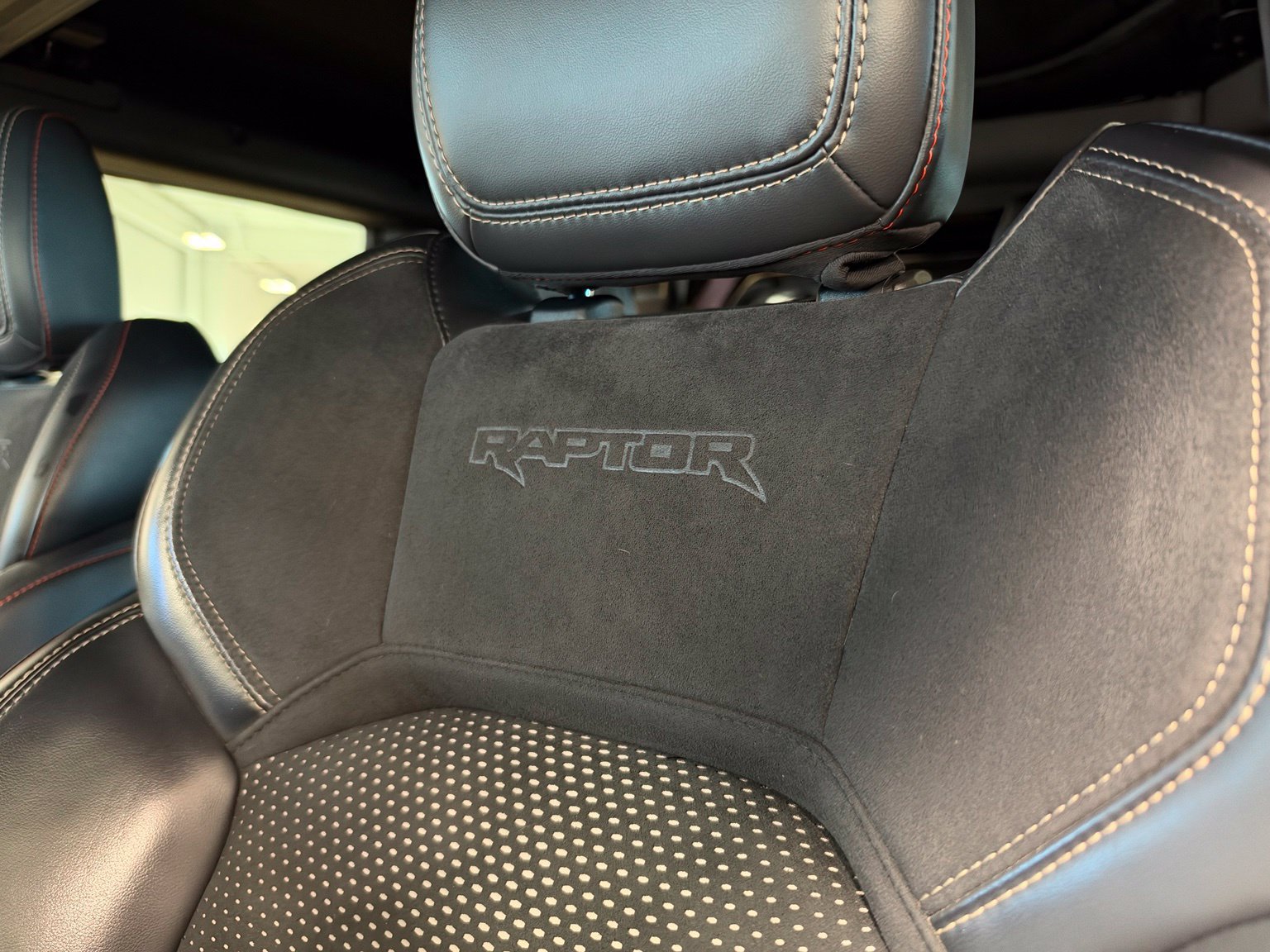 Used 2024 Ford Bronco Raptor AWD/4WD image 17