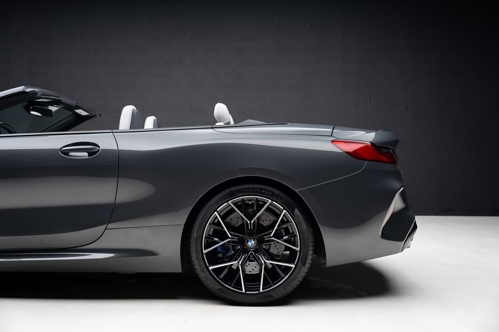 Used 2020 BMW M8 Convertible AWD/4WD image 23