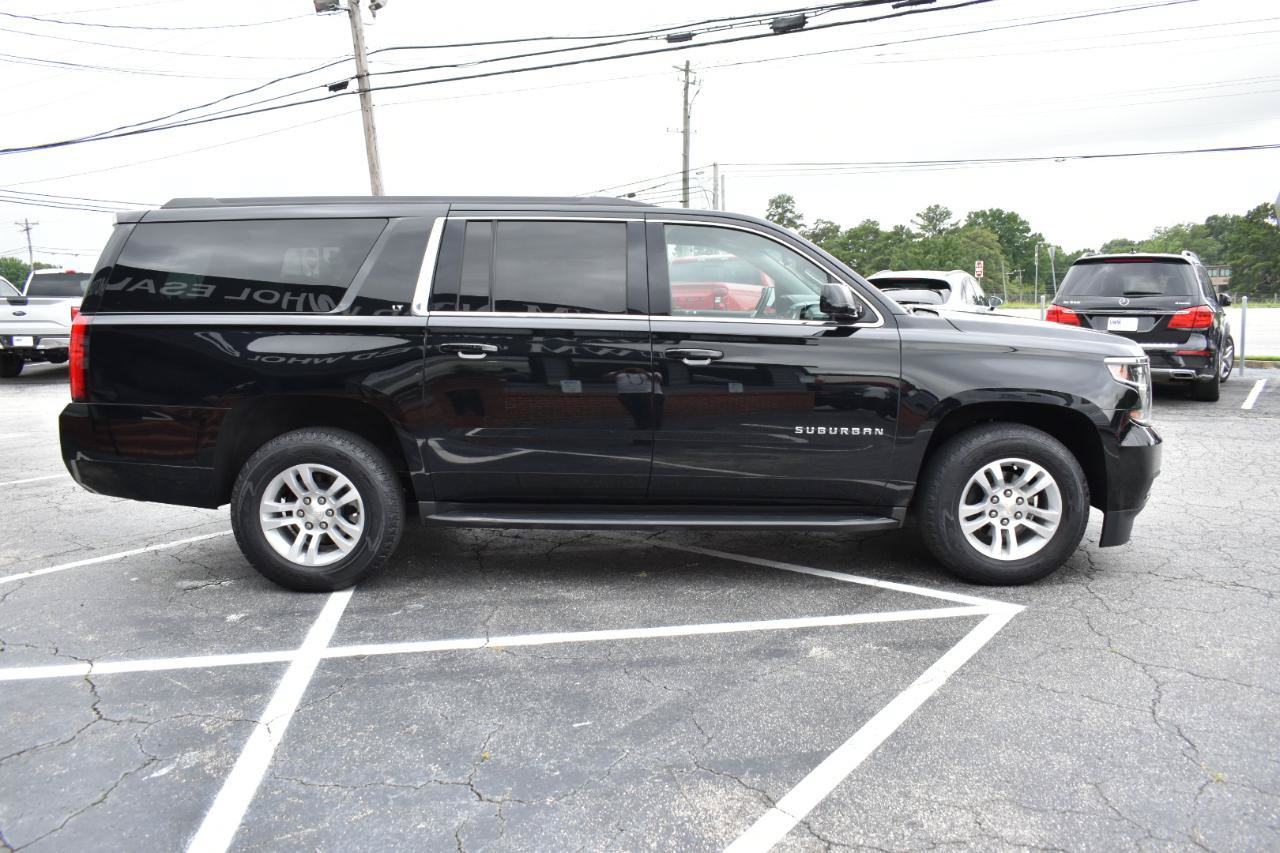 Used 2019 Chevrolet Suburban LT AWD/4WD image 5