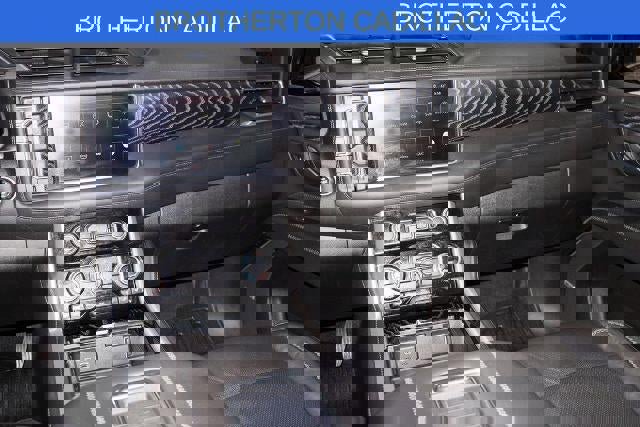 Used 2023 GMC Yukon XL Denali image 24