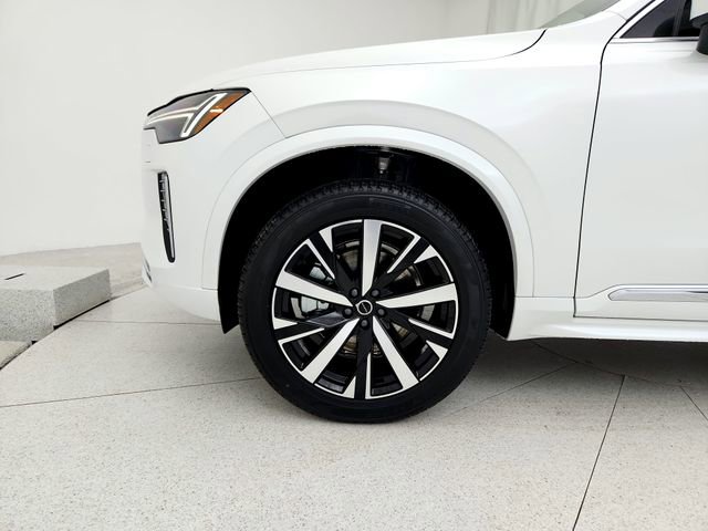 New 2025 Volvo XC90 B6 Core w/ Climate Package image 27