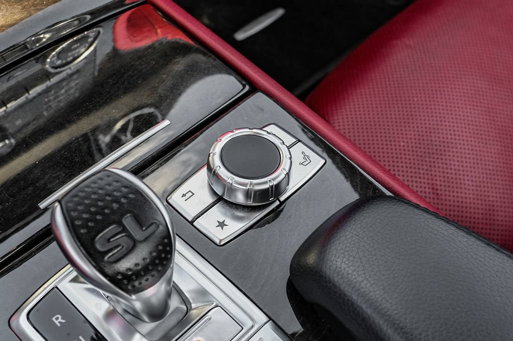 Used 2018 Mercedes-Benz SL 550 image 23