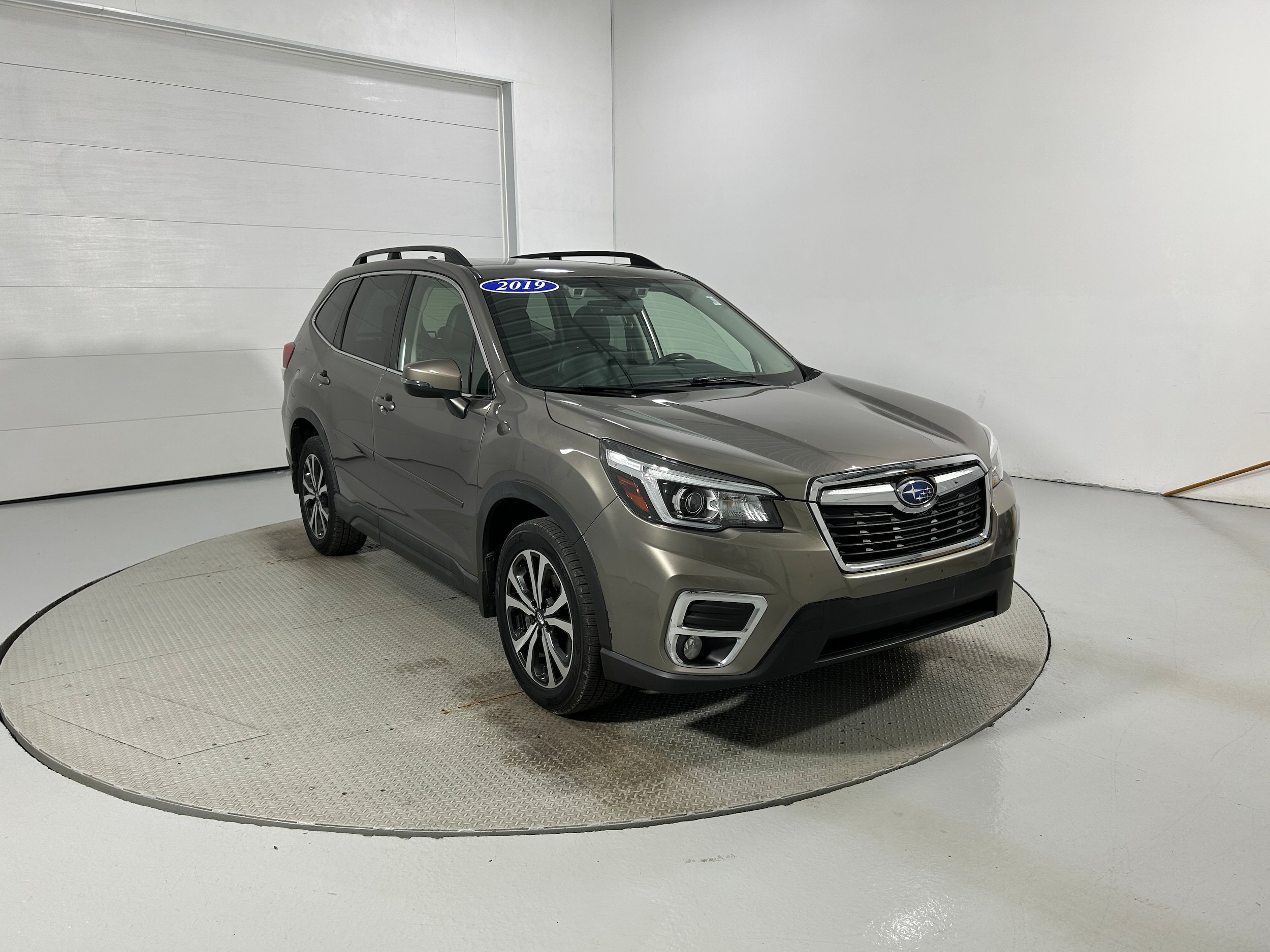 Used 2019 Subaru Forester Limited AWD/4WD image 2
