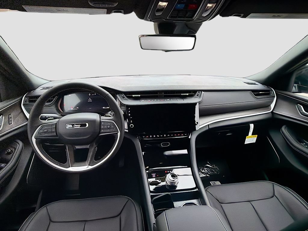 New 2026 Jeep Grand Cherokee L Limited AWD/4WD image 16