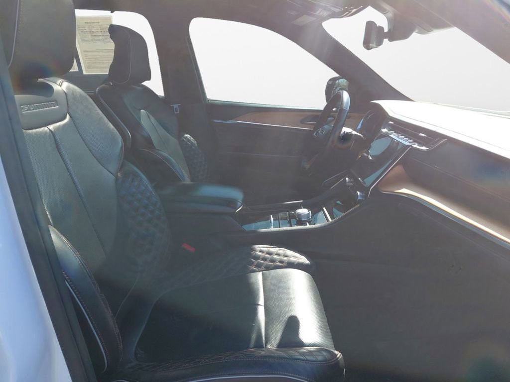 Used 2021 Jeep Grand Cherokee L Summit image 15