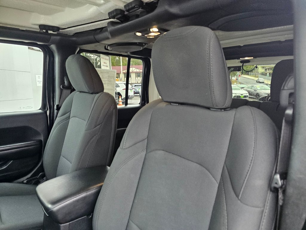 Used 2020 Jeep Wrangler Unlimited Sport AWD/4WD image 19
