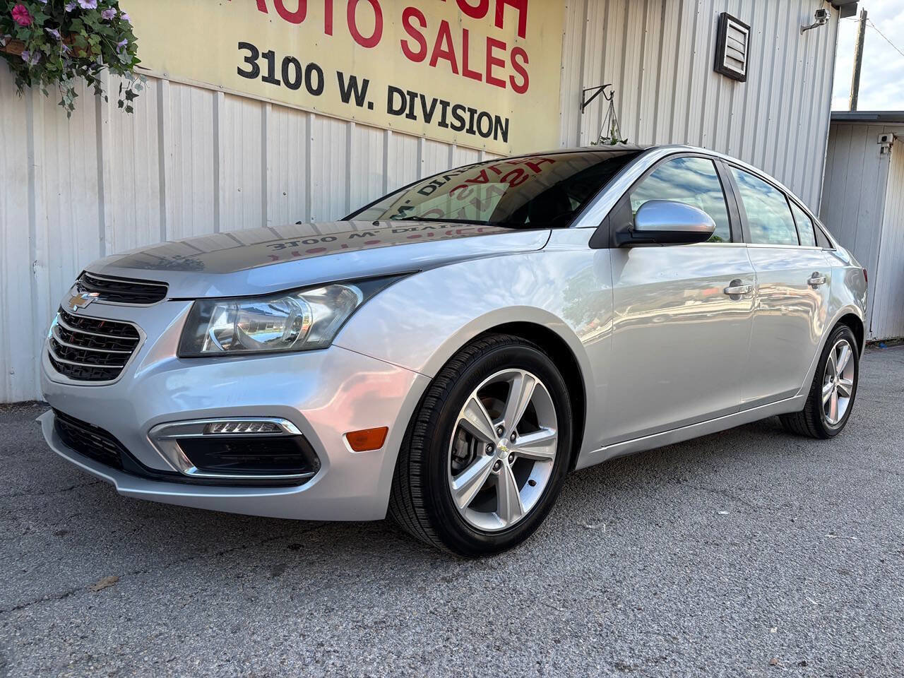 Used 2015 Chevrolet Cruze LT image 6