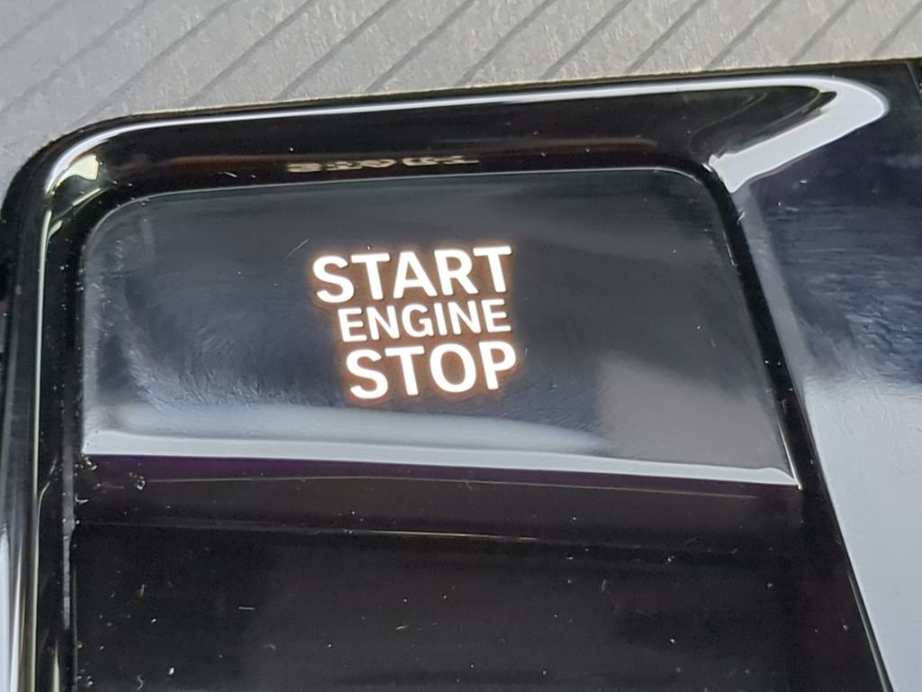 Used 2025 BMW X3 xDrive30i w/ Premium Package image 33