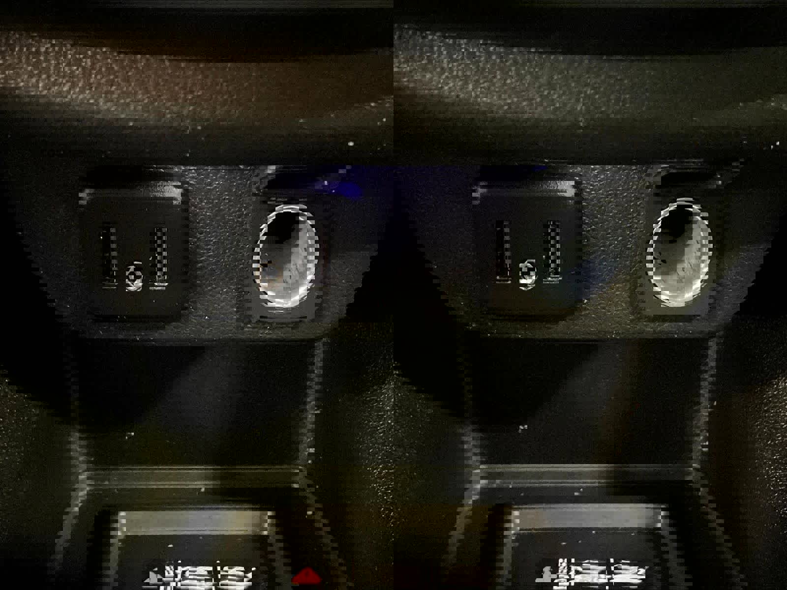 Used 2022 Chevrolet Traverse LT image 27