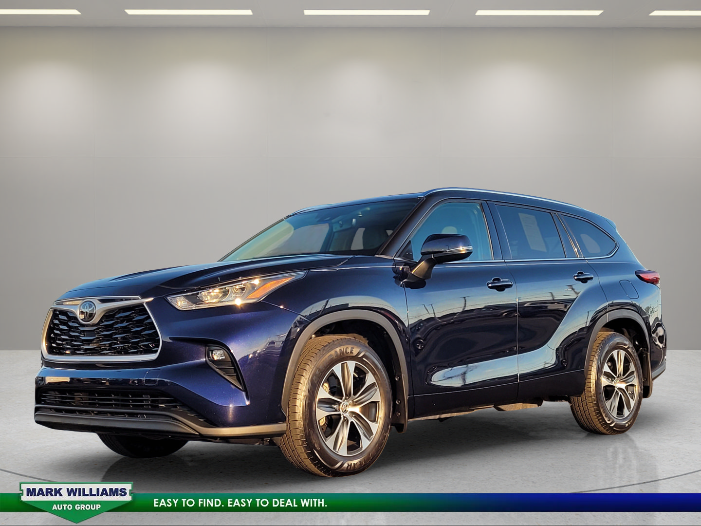 Used 2020 Toyota Highlander XLE AWD/4WD image 8
