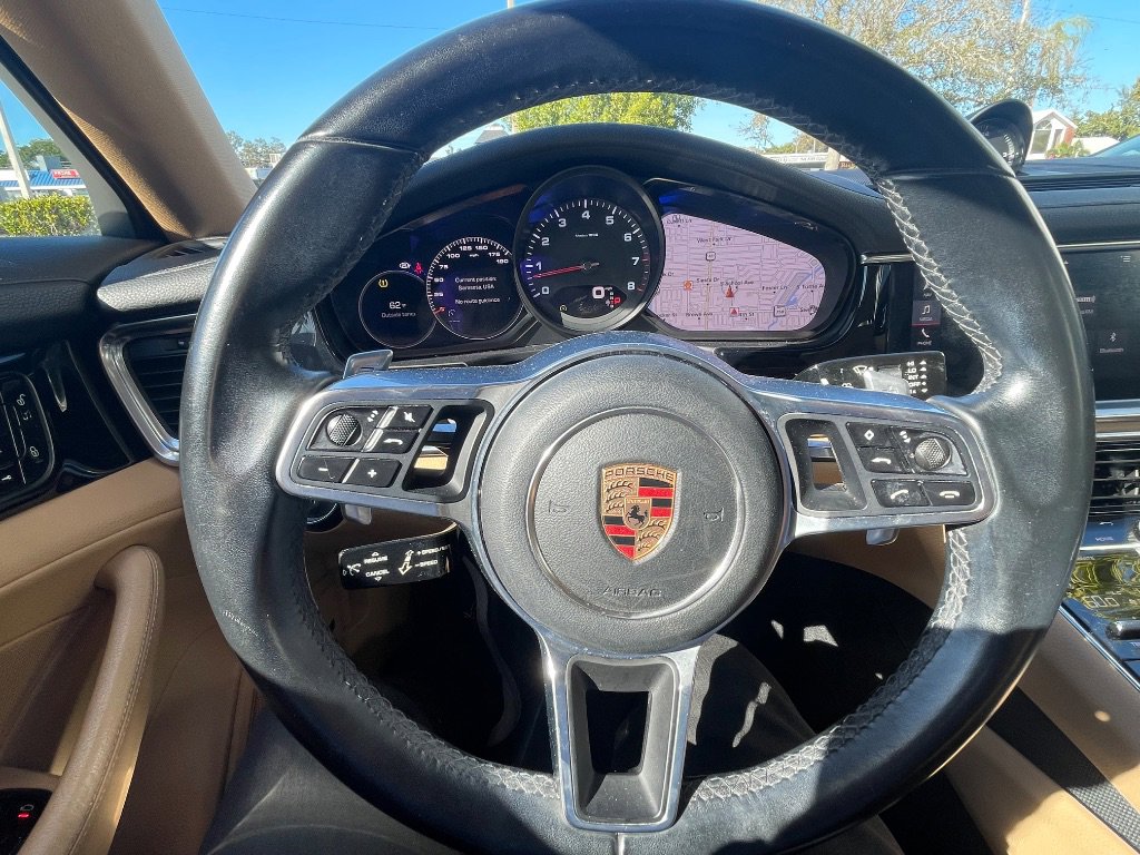 Used 2018 Porsche Panamera image 22
