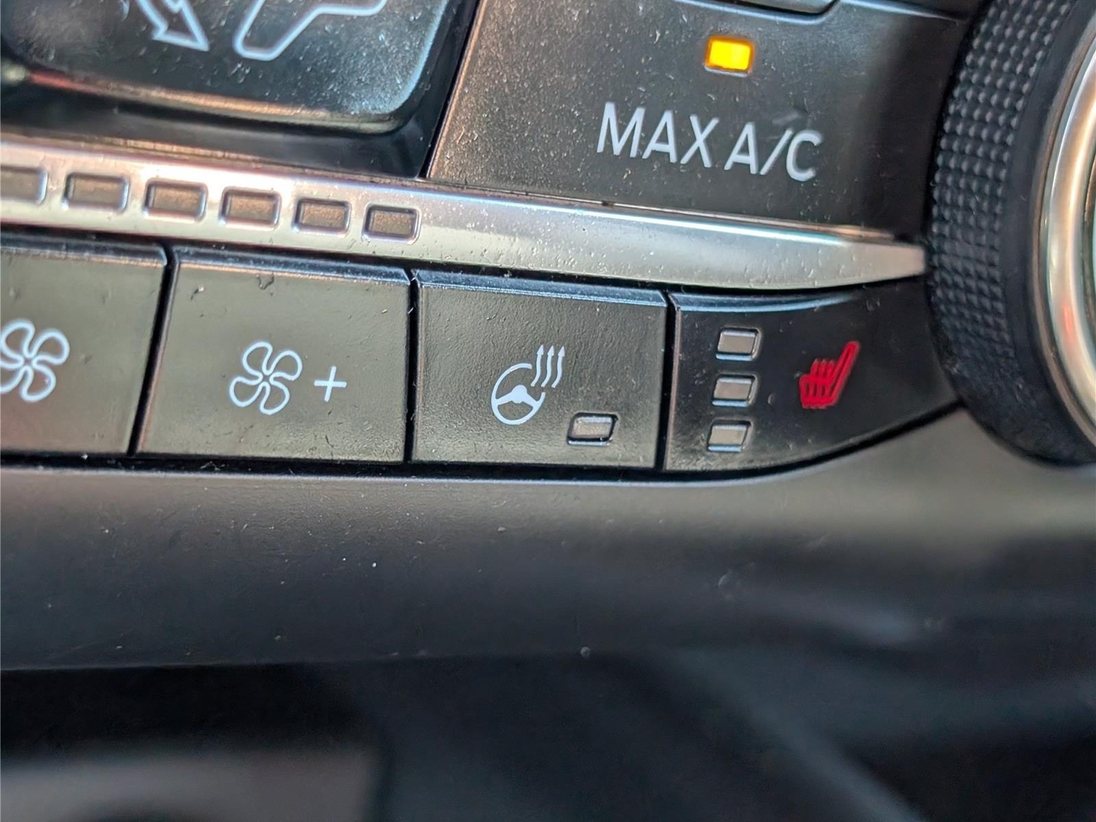Used 2025 Ford Escape ST-Line Select AWD/4WD image 26