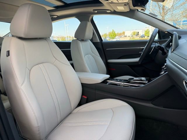 Certified 2023 Hyundai Sonata Limited FWD image 13