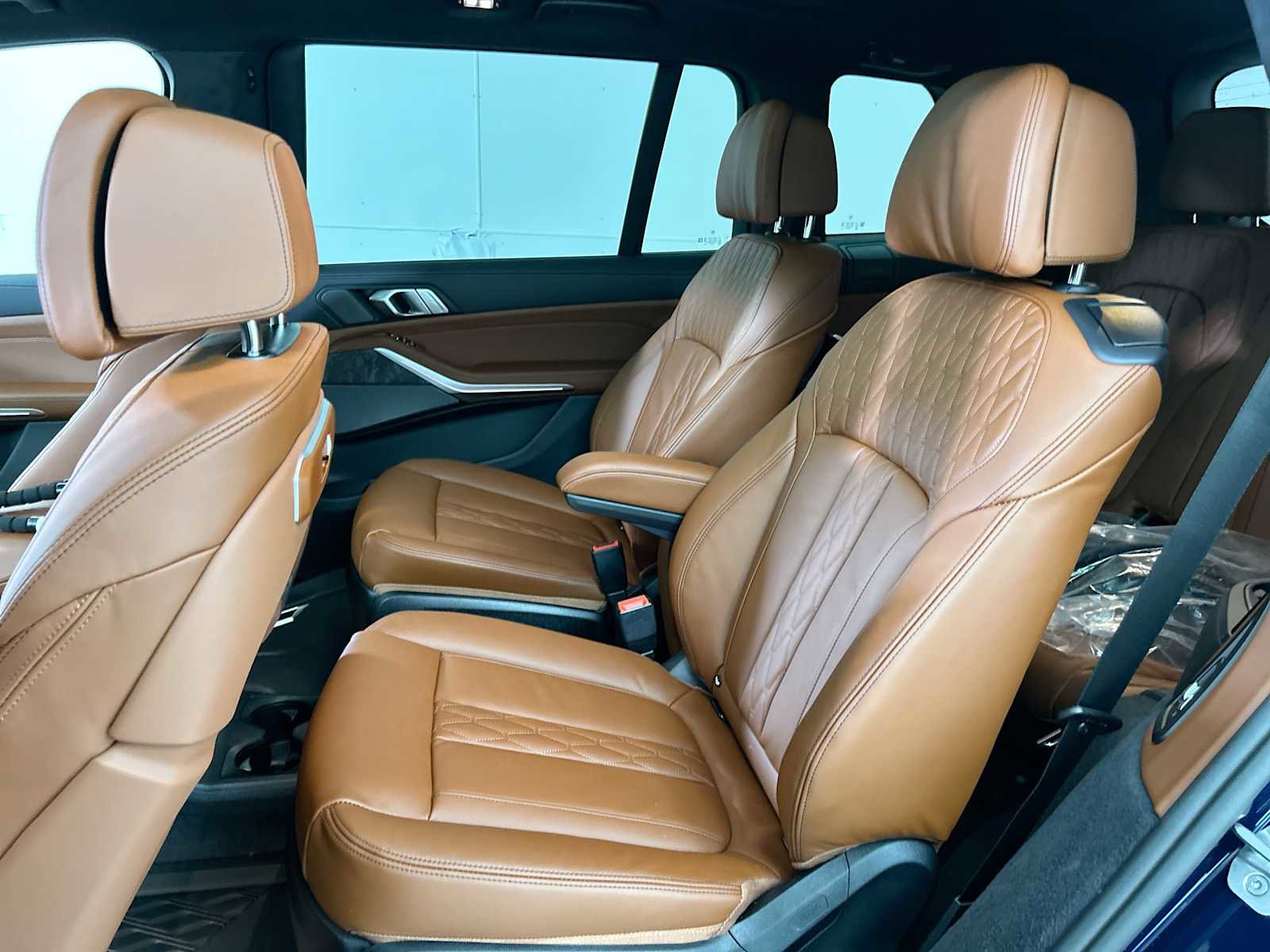 New 2026 BMW X7 M60i image 25