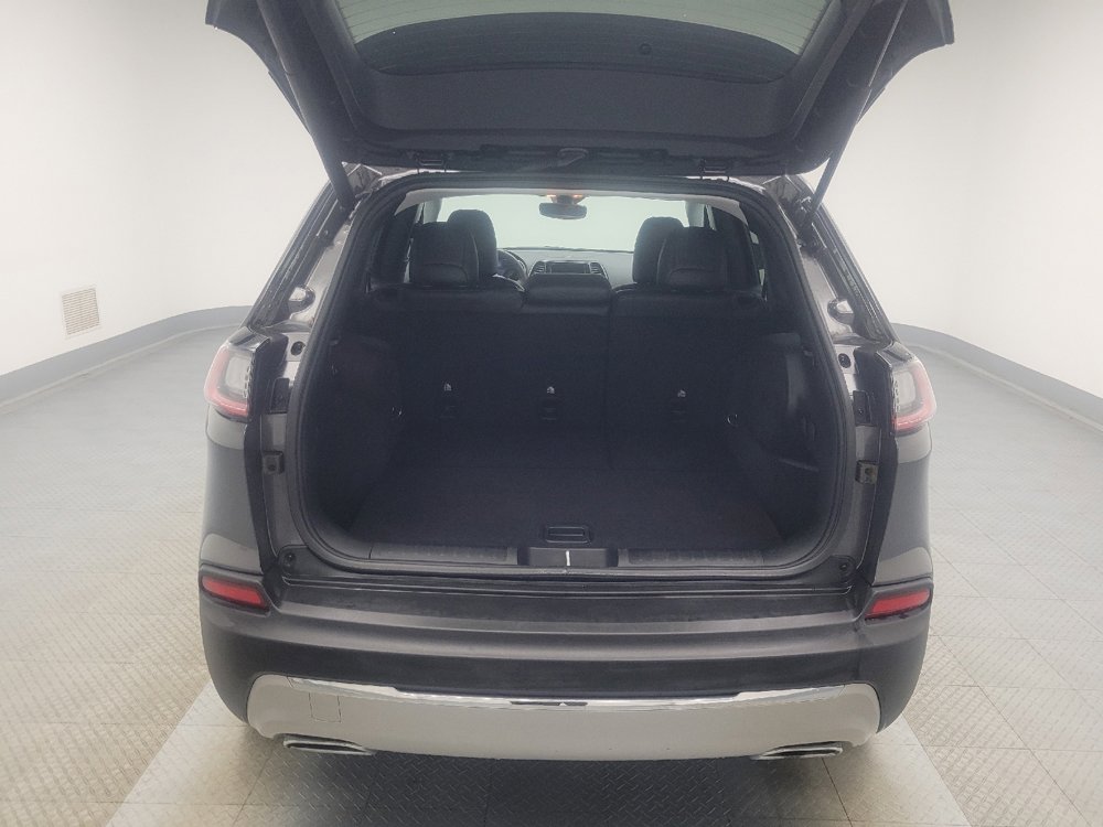 Used 2022 Jeep Cherokee Limited w/ Elite Package image 29