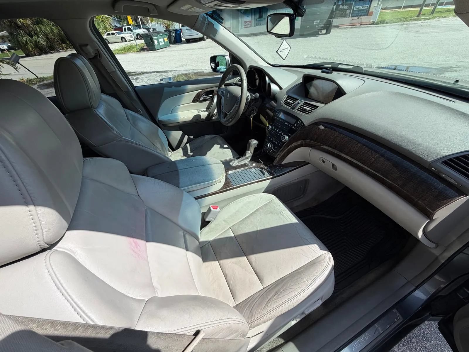 Used 2011 Acura MDX w/ Technology & Entertainment AWD/4WD image 19