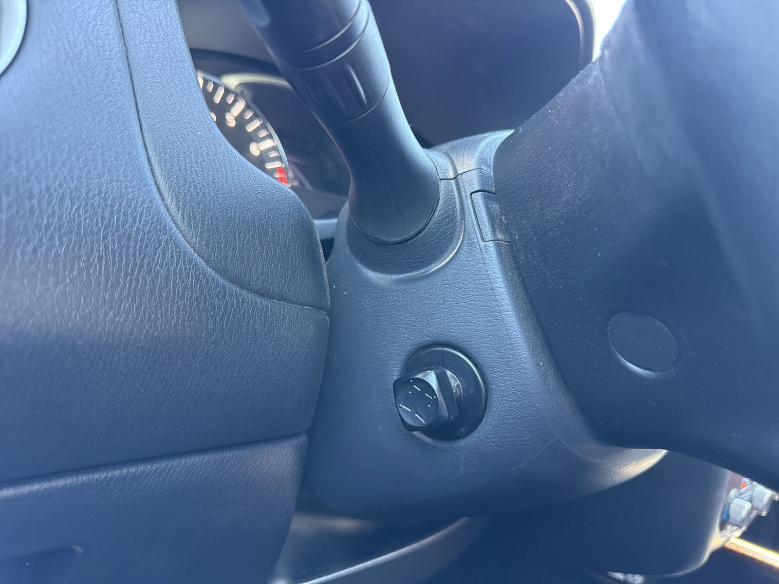 Used 2018 Nissan Pathfinder Platinum image 28