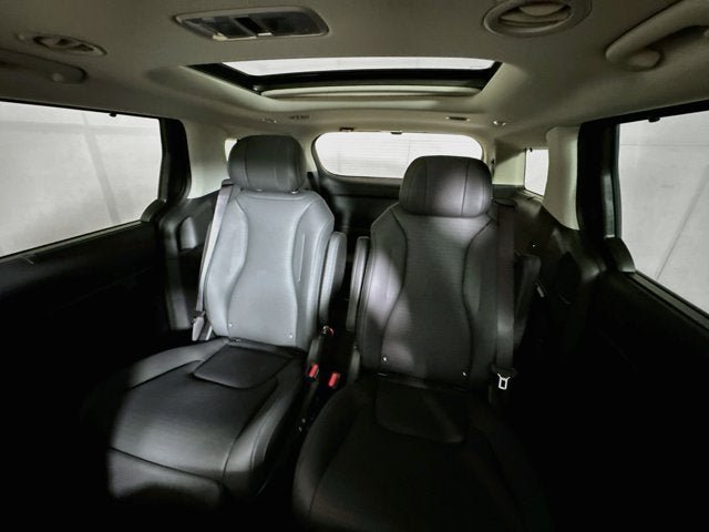 New 2027 Kia Carnival SX Prestige FWD image 28