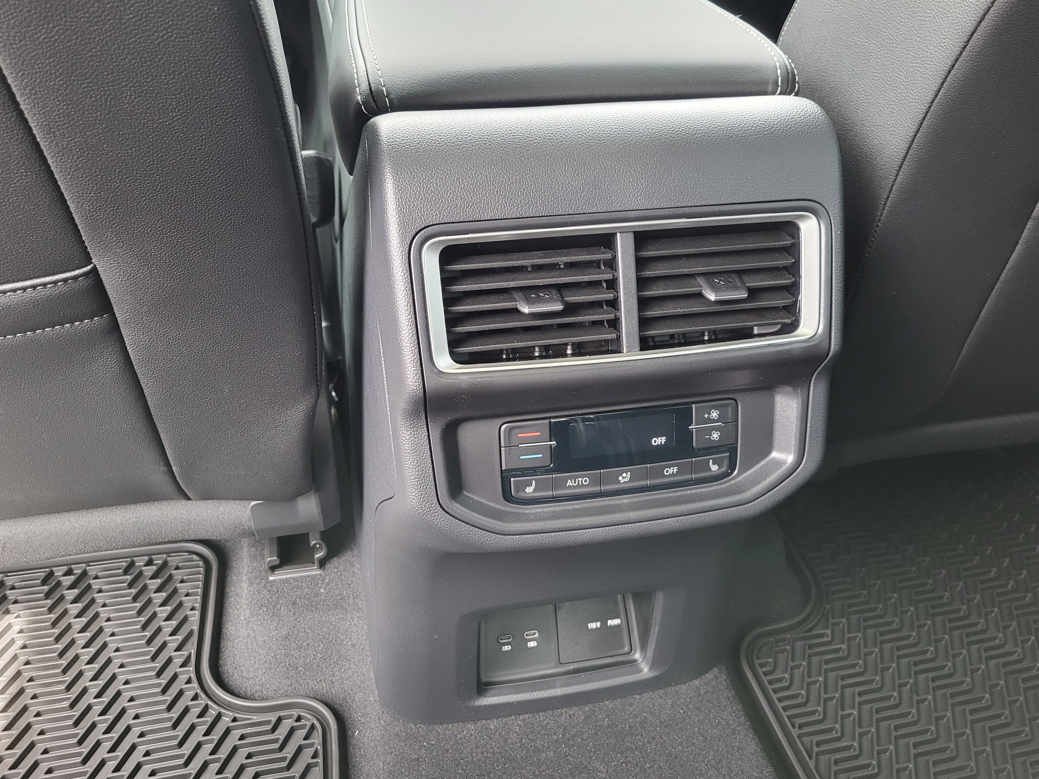 New 2025 Volkswagen Atlas SEL Premium R-Line image 19