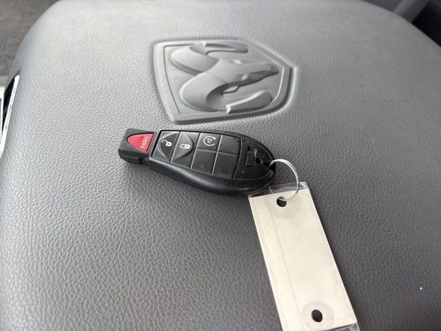 Used 2017 RAM 1500 Classic SLT w/ SLT Plus D←cor Group image 56