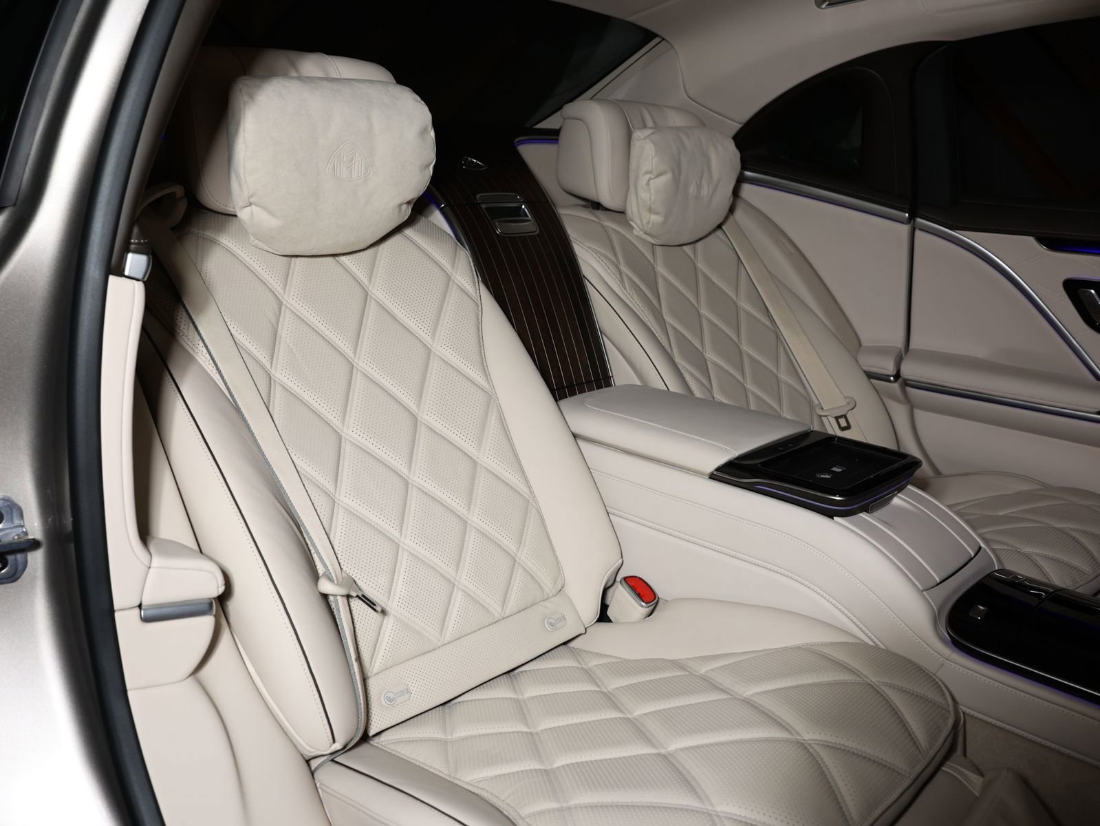 Used 2024 Mercedes-Benz Maybach S 580 4MATIC image 53