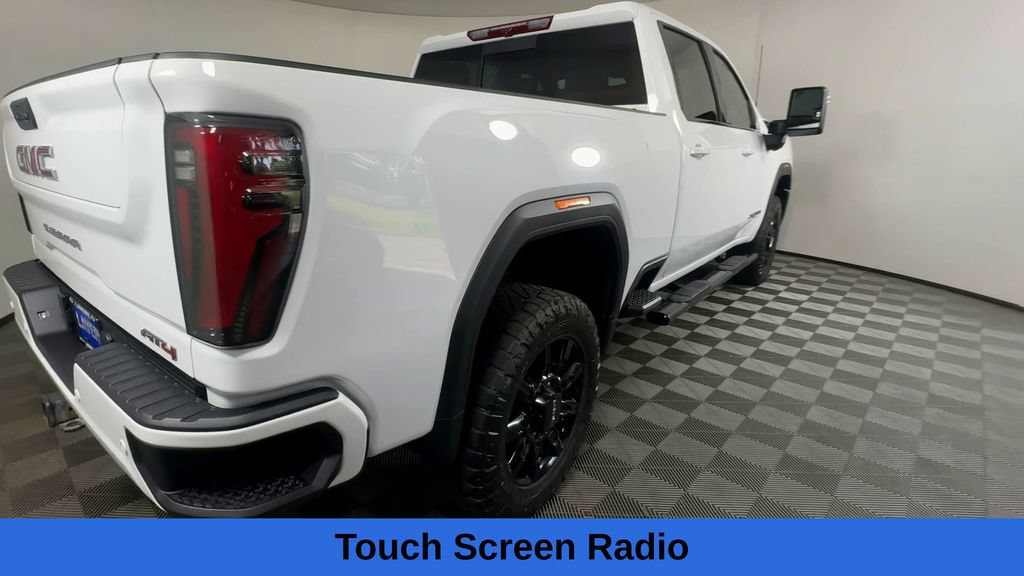 Used 2025 GMC Sierra 3500 AT4 w/ AT4 Preferred Package AWD/4WD image 11