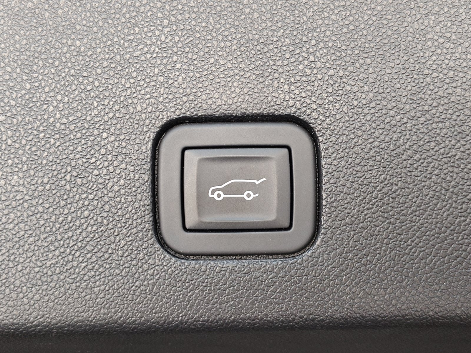 Used 2025 Cadillac XT6 Premium Luxury FWD image 35
