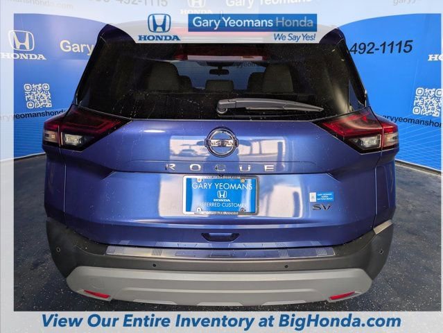 Used 2021 Nissan Rogue SV image 5