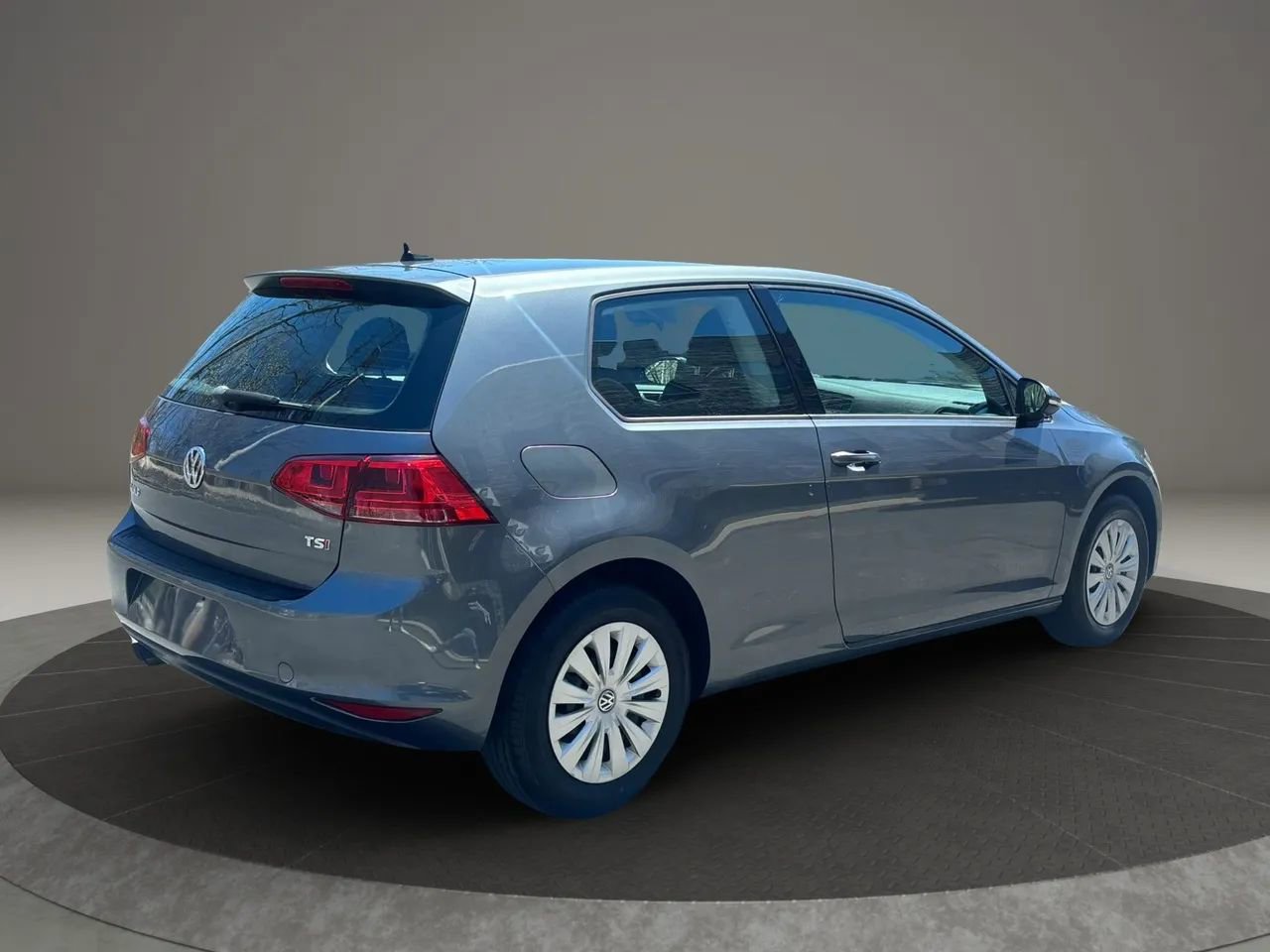 Used 2015 Volkswagen Golf Launch Edition FWD image 6